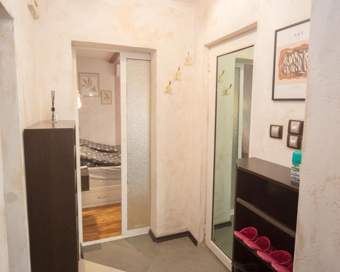 Aleks Holiday-center,sea,parking Апартаменти Burgas